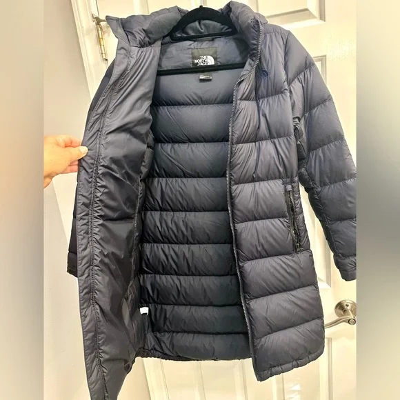 The North Face Women's Dark Blue Long Puffer Coat - Picture 7 of 13
